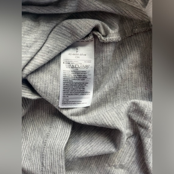 Banana Republic Luxury Touch Men's Grey Polo Shirt - Small - Picture 6 of 7